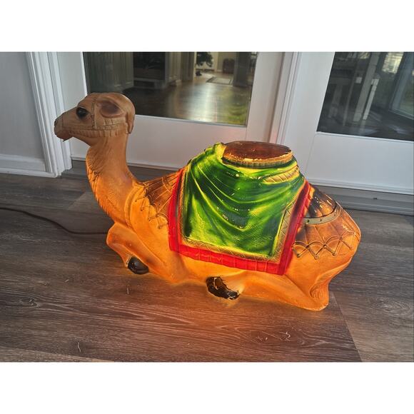 Vintage General Foam Camel Blow Mold Christmas Nativity 28" with Light - Picture 4 of 9